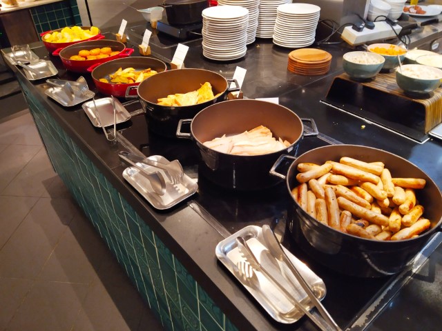 DoubleTree Resort Hilton Penang Breakfast at Makan Kitchen - Western Cuisine