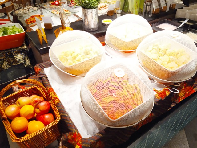 DoubleTree Resort Hilton Penang Breakfast at Makan Kitchen - Fruits