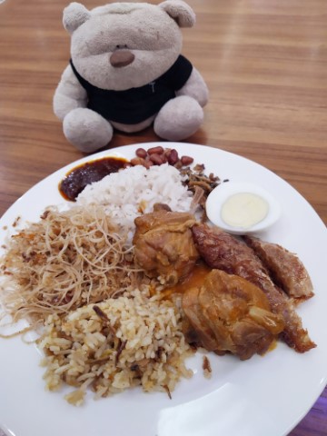 DoubleTree Resort Hilton Penang Breakfast Buffet - Bee Hoon, Fried Rice, Nasi Lemak and Fried Chicken