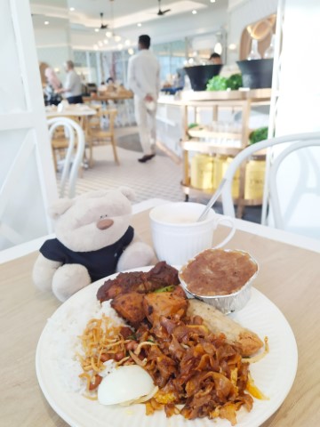 Prestige Hotel Penang Breakfast Review - Fried Kway Teow, Nasi Lemak , Curry Chicken and Lor Mai Gai