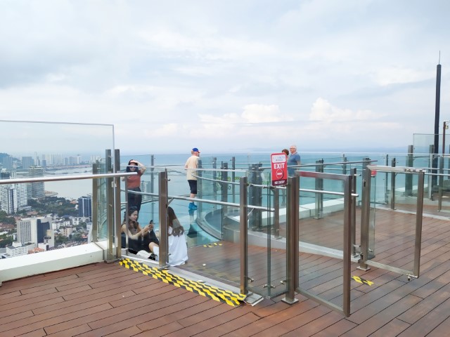 Rainbow Skywalk The Top Penang (68th Floor)