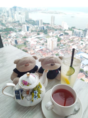 2bearbear at Top View Restaurant Penang (Earl Grey Tea and Honey Lemon Cucumber Cooler)