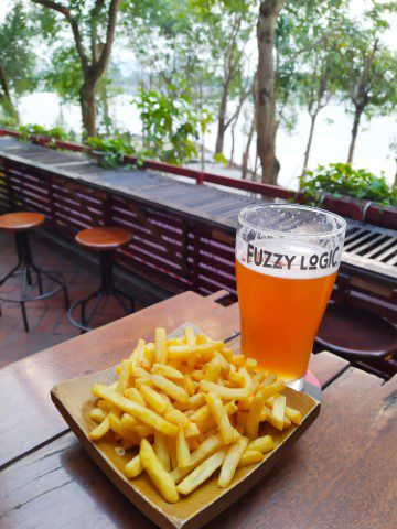 French Fries (50K) and 7 Bridges Imperial IPA (145K) from Standing Bar Hanoi