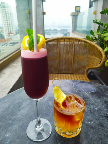 Blood Moon and Supernova cocktails from Flower Garden Hotel Hanoi 14' Roof Top Bar (150K VND each)