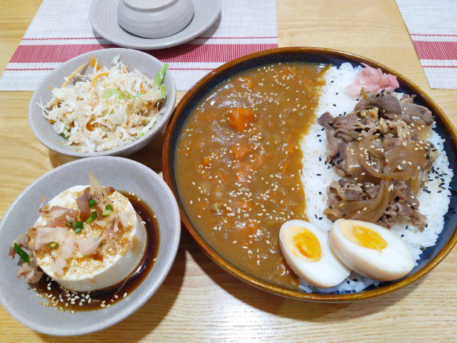 Tram Sushi Hanoi Beef Curry Rice (120k VND) and Beancurd with Ponzu Sauce (22k VND)