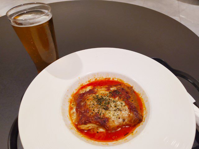 Changi Lounge Hot Meal - Beef Lasagne