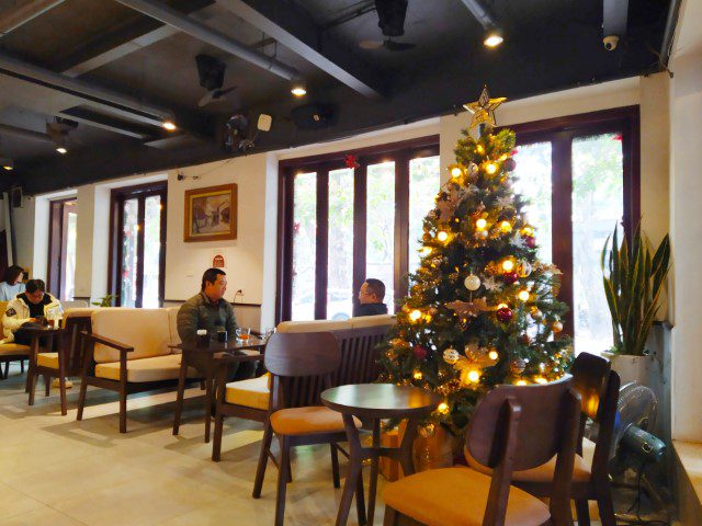 Indoor seatings at Cafe 4H (4h Ca Phe) Hanoi