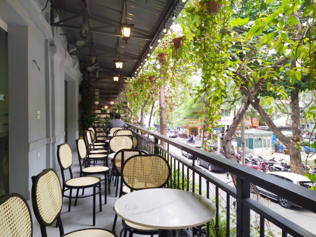 Level 2 seats facing the park of Cafe 4H (4h Ca Phe) Hanoi