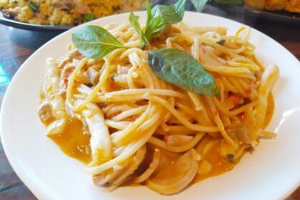 Sawasdee Quan Ngon Thai Restaurant Review Curry Spaghetti (95k VND - $5.40)