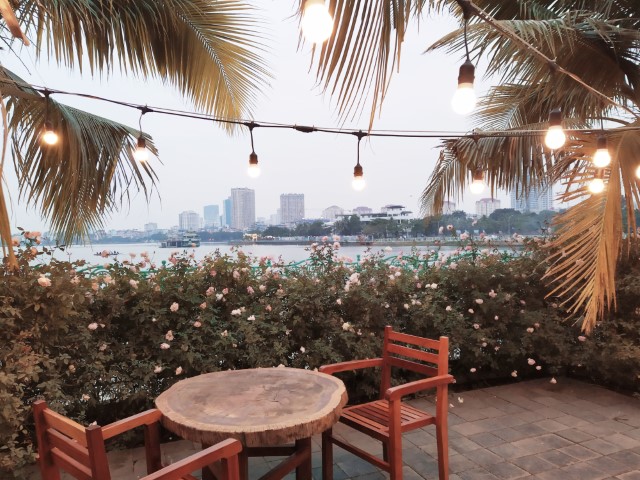 Views of West Lake Hanoi of Cafe Thung Lũng Hoa Hanoi Flower Garden