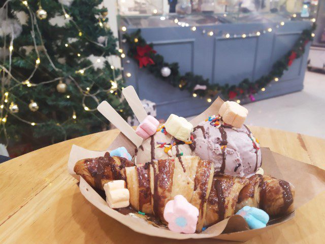 Croissant with 2 scoops of ice cream (105k VND) at 2 Cream Ice Cream Parlour Trinh Cong Son Walking Street