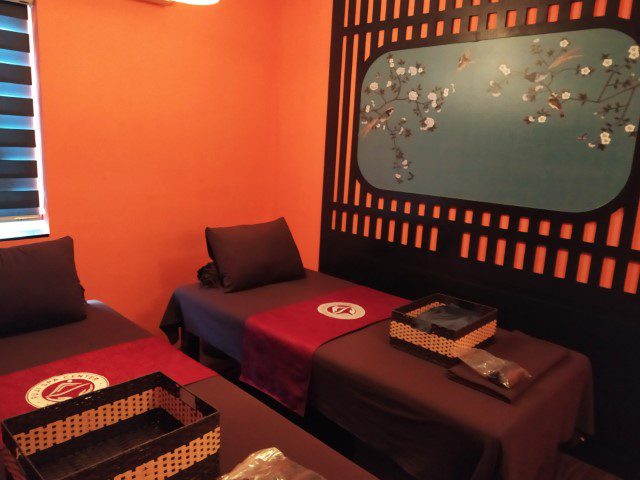 Couples massage at Fuji Spa Center Hanoi