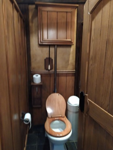 Even the toilets are well-appointed inside Hobbiton