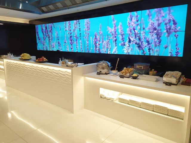 Air New Zealand Lounge Auckland Review - Food selection