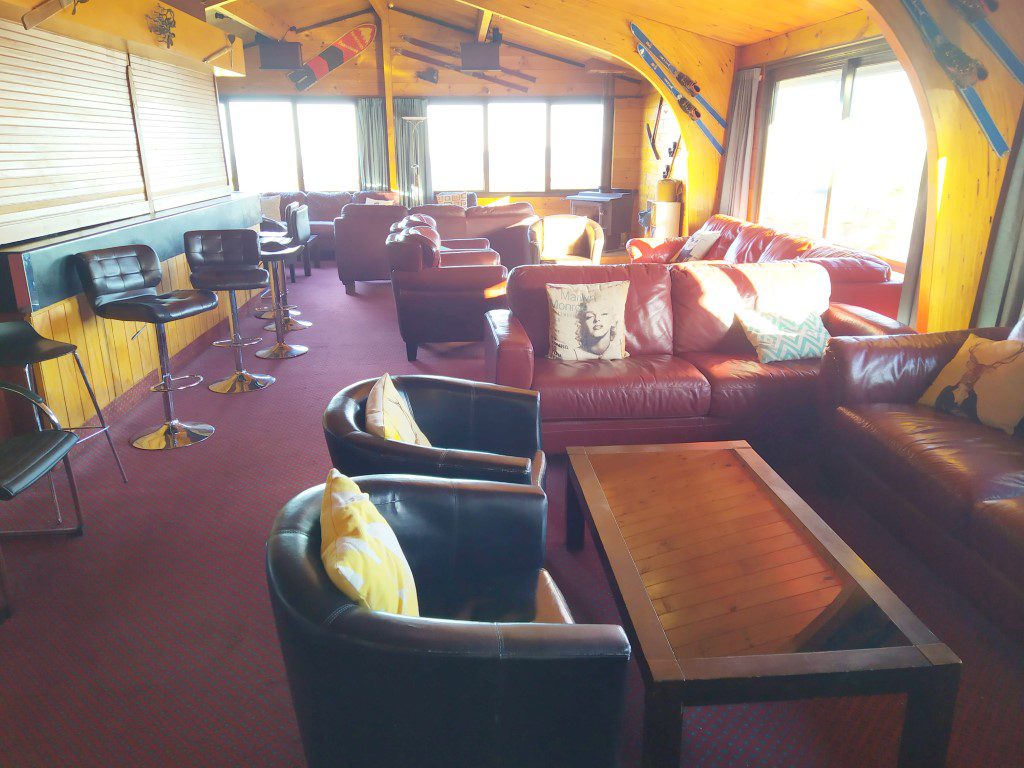 Skotel Alpine Resort Facilities Review - Restaurant and Bar - Bar Area