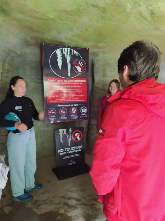 Tour Guide Ciarne giving us a brief before entering Waitomo Glowworm Caves