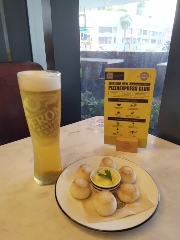 Pizza Express Duo Galleria Review Peroni Draft Beer ($14)