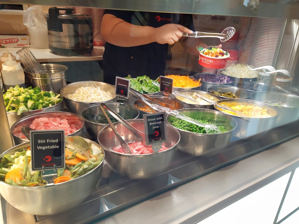 Salada choices at Katsubi @ Dress Smart Outlet Shopping Centre Onehunga Auckland