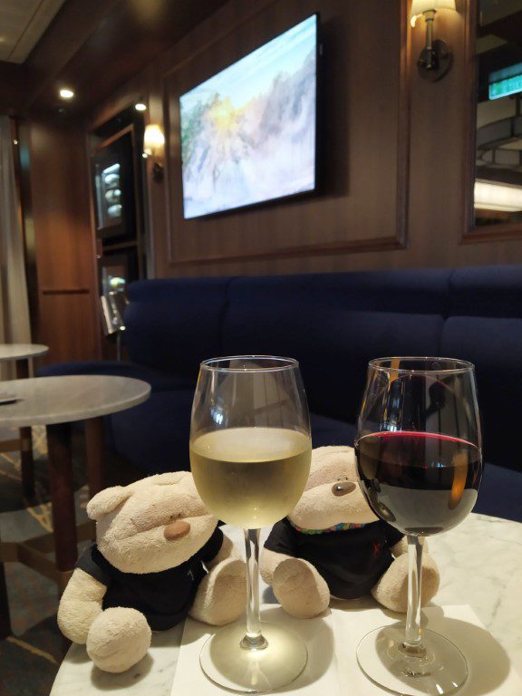 2bearbear at Spectrum of the Seas Vintages Bar (298 Chardonnay / 877 Cabernet)