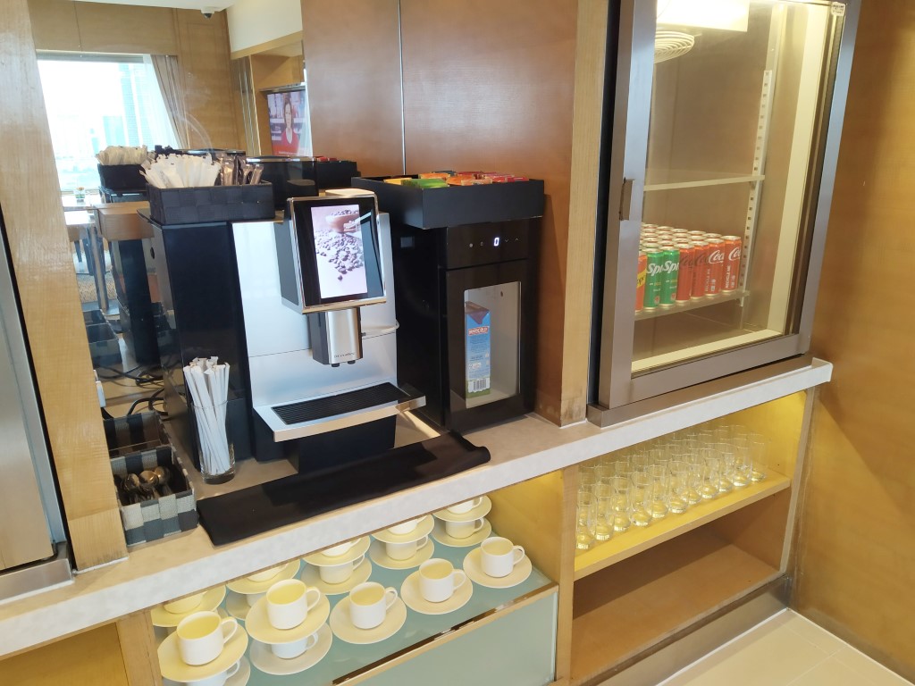 DoubleTree Hilton Johor Bahru Executive Lounge Review - All Day Beverages (Coffee/Tea/Water/Soft Drinks)
