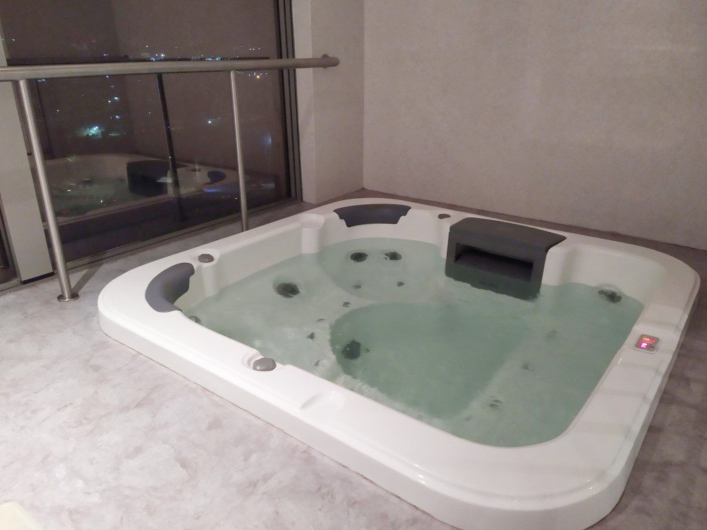 DoubleTree Hilton Johor Bahru (JB) Facilities - Indoor Jacuzzi