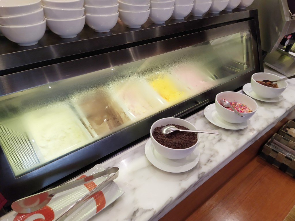 DoubleTree Hilton Johor Bahru Makan Kitchen Breakfast Review - Ice Cream