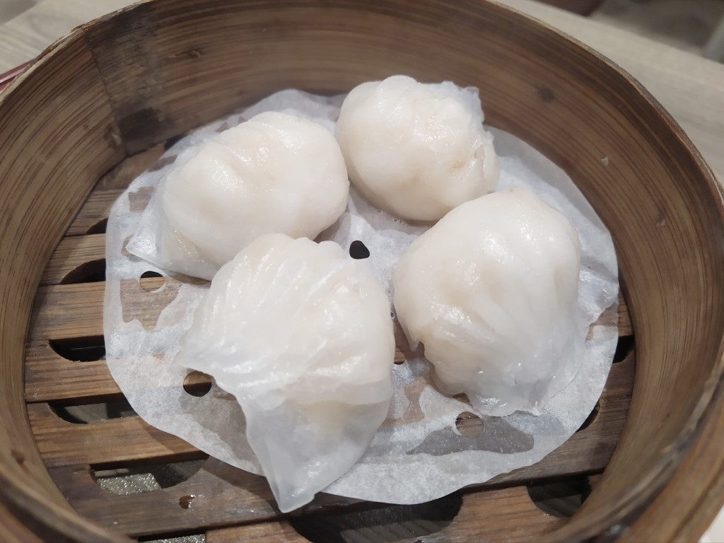 Tim Ho Wan Plaza Singapura Review -Shrimp Dumplings (晶莹鲜虾饺)