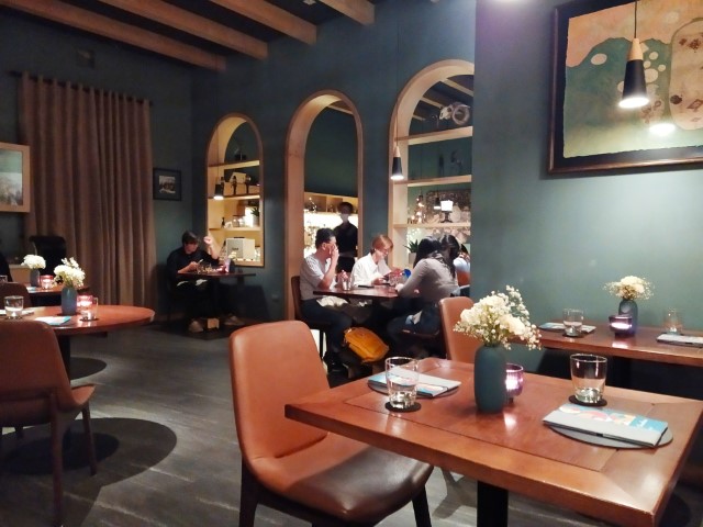 Beautiful and cozy interior design of TUNG Dining Hanoi