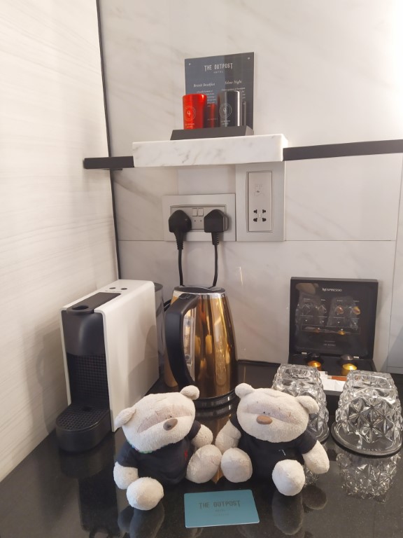 Outpost Hotel Sentosa Deluxe Sea View Room Review - Coffee and Tea Amenities