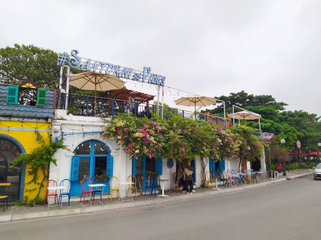 Santorini Vibes Hanoi Ho Tay Lake