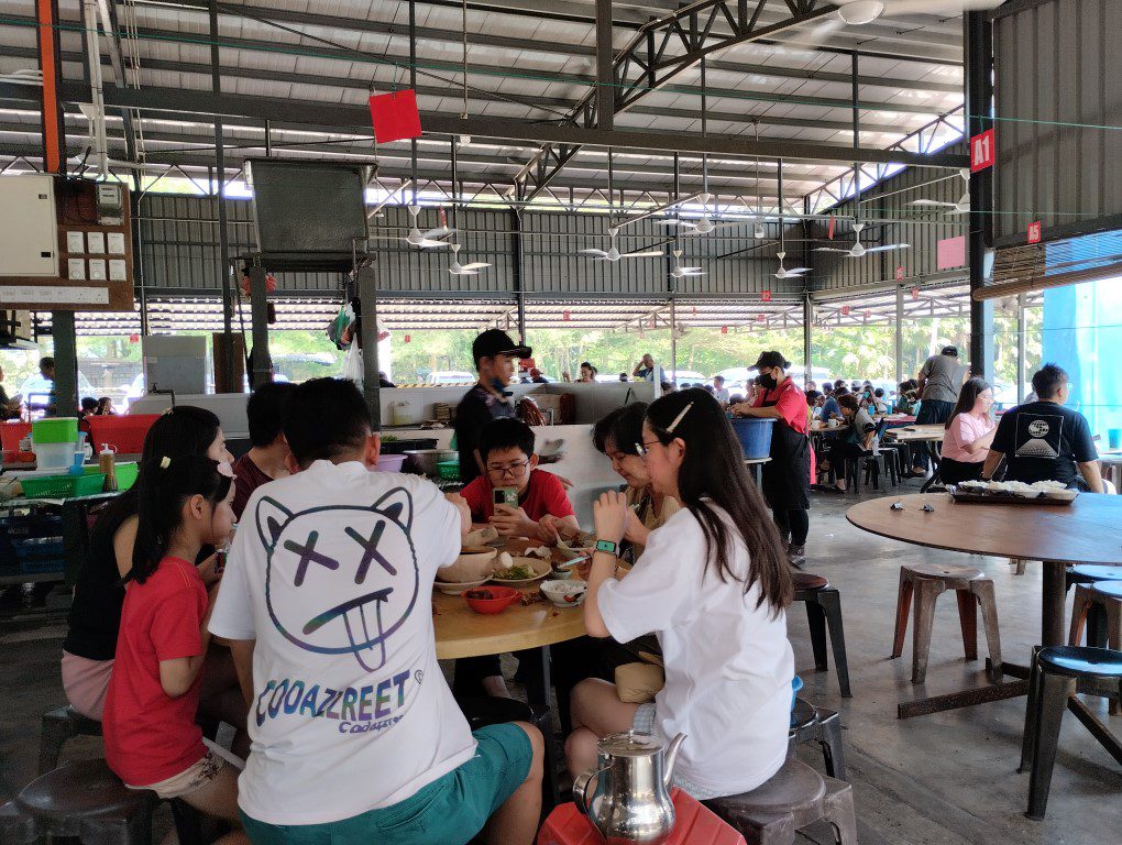 Inside Kiang Kee Bak Kut Teh (强记肉骨茶) Kota Tinggi