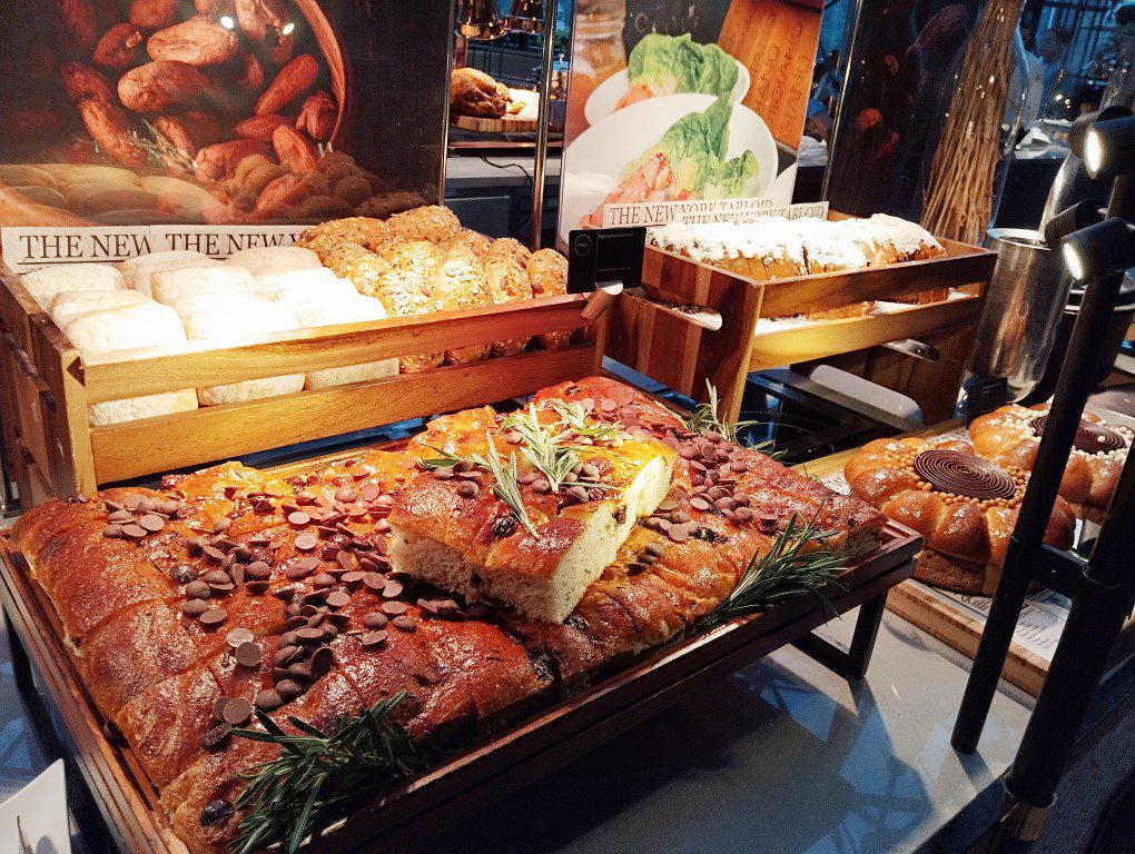 BAKERY SELECTION at Clove Swissotel The Stamford