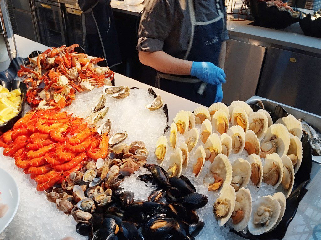 SEAFOOD ON ICE at Clove Buffet Swissotel The Stamford