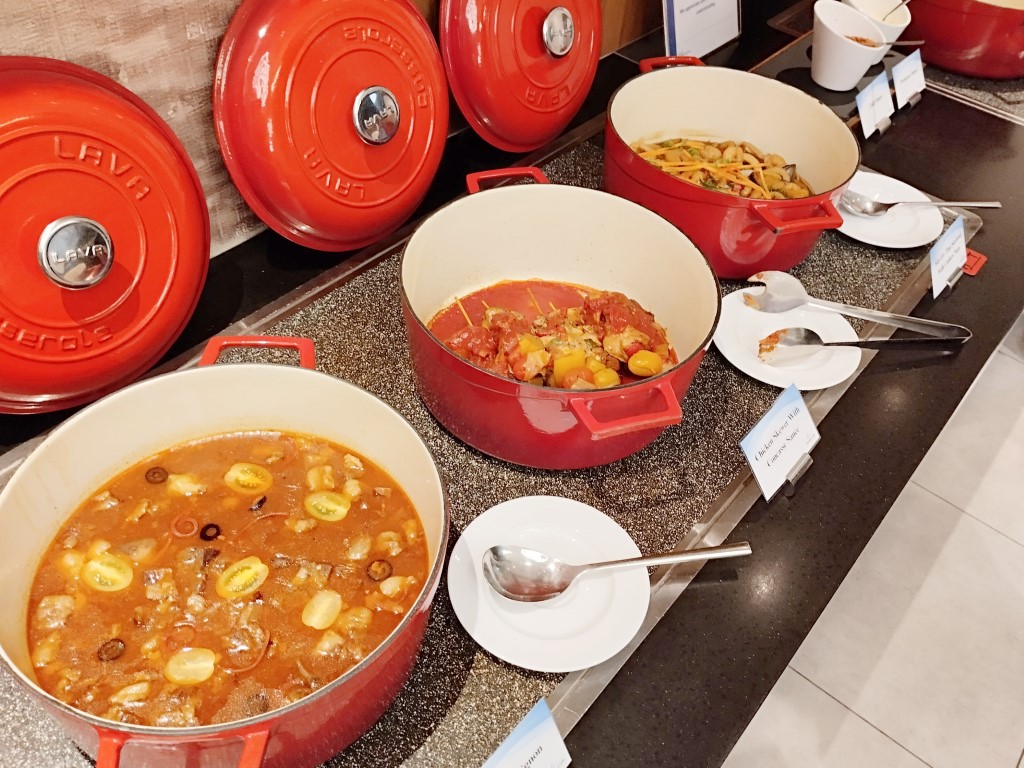 Travel Club Lounge KLIA Terminal 2 (Sector 6 Satellite Building) Review - Beef Stew and Chicken Skewer