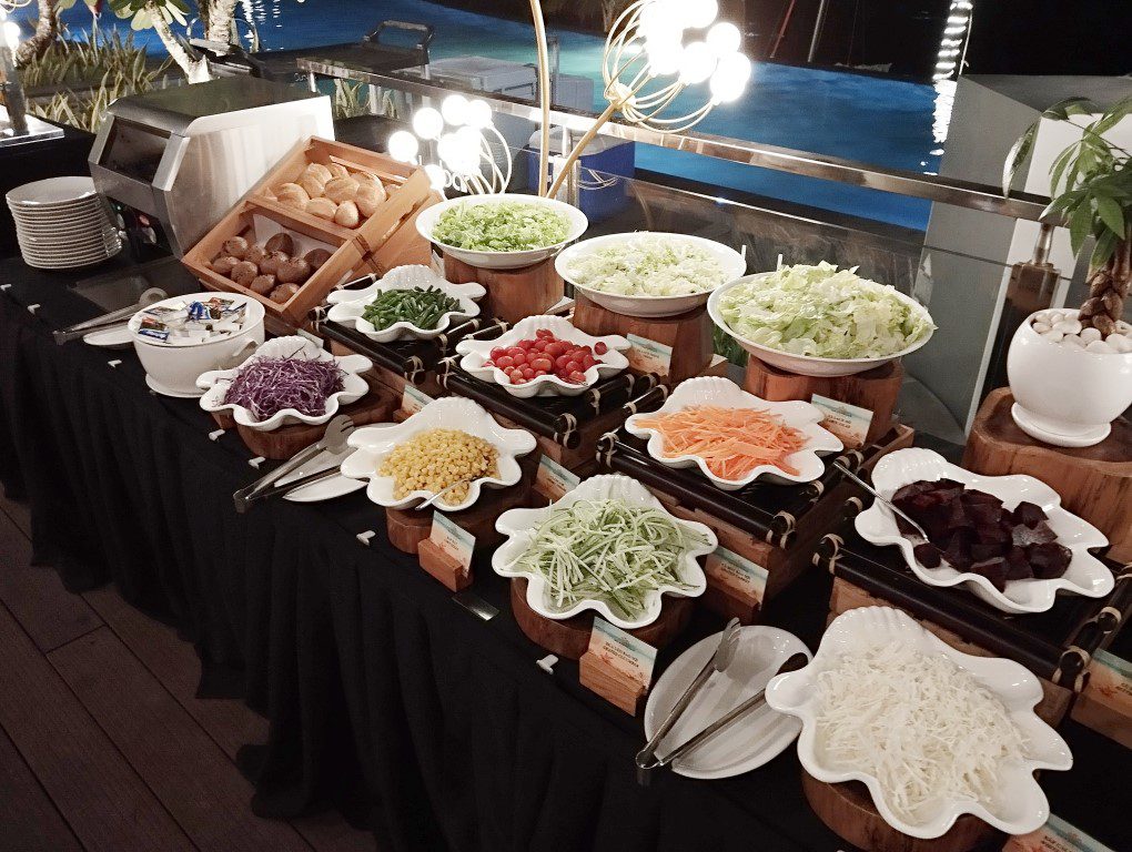 Seashells Phu Quoc Coral Restaurant Seafood Buffet Dinner - Salads and Breads