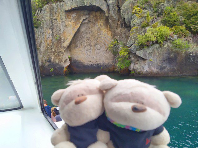 2bearbear at Maori Rock Carvings on Lake Taupo