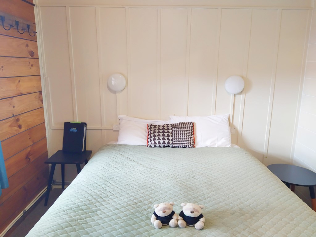 Standard Queen Room Skotel Alpine Resort Review