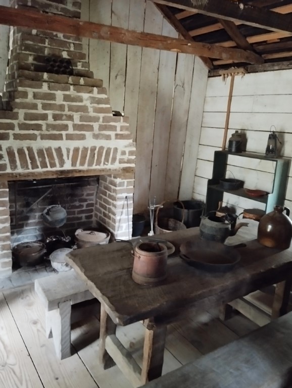 Inside Cabins at Magnolia Plantation Charleston - From Slavery to Freedom Tour
